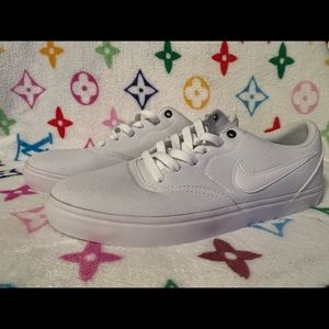 Nike SB Charge Canvas Triple White Mens US Size 9